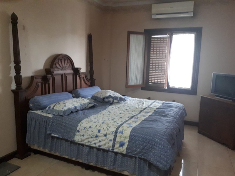 Rumah 2 Lantai Luas di Bintaro Sektor 2 - Lokasi Super Strategis