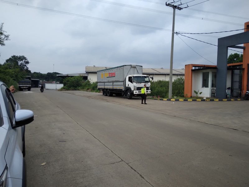 KAWASAN PERGUDANGAN EKSKLUSIF HANYA 200 M KE PINTU TOLL NARAGONG BISA MASUK KONTENER HARGA MULAI 1,7 MILYARAN