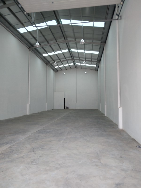 KAWASAN PERGUDANGAN EKSKLUSIF HANYA 200 M KE PINTU TOLL NARAGONG BISA MASUK KONTENER HARGA MULAI 1,7 MILYARAN