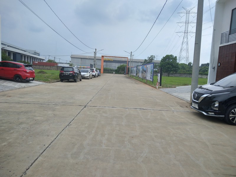 KAWASAN PERGUDANGAN EKSKLUSIF HANYA 200 M KE PINTU TOLL NARAGONG BISA MASUK KONTENER HARGA MULAI 1,7 MILYARAN