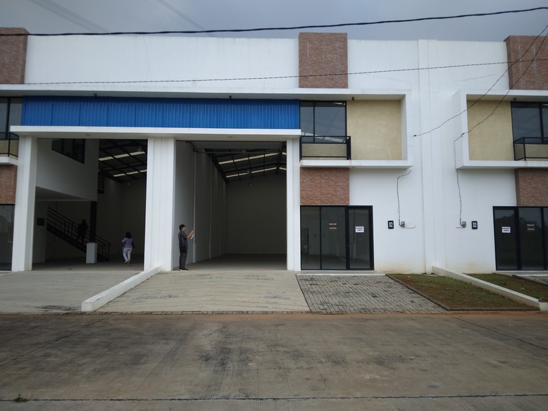 KAWASAN PERGUDANGAN EKSKLUSIF HANYA 200 M KE PINTU TOLL NARAGONG BISA MASUK KONTENER HARGA MULAI 1,7 MILYARAN