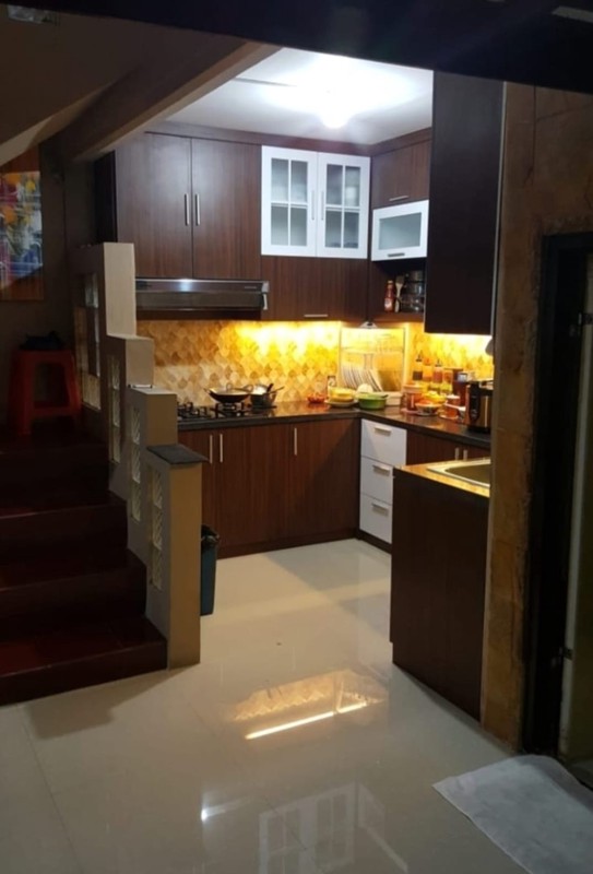 Dijual Rumah Semi Furnish di Rungkut Mapan Surabaya