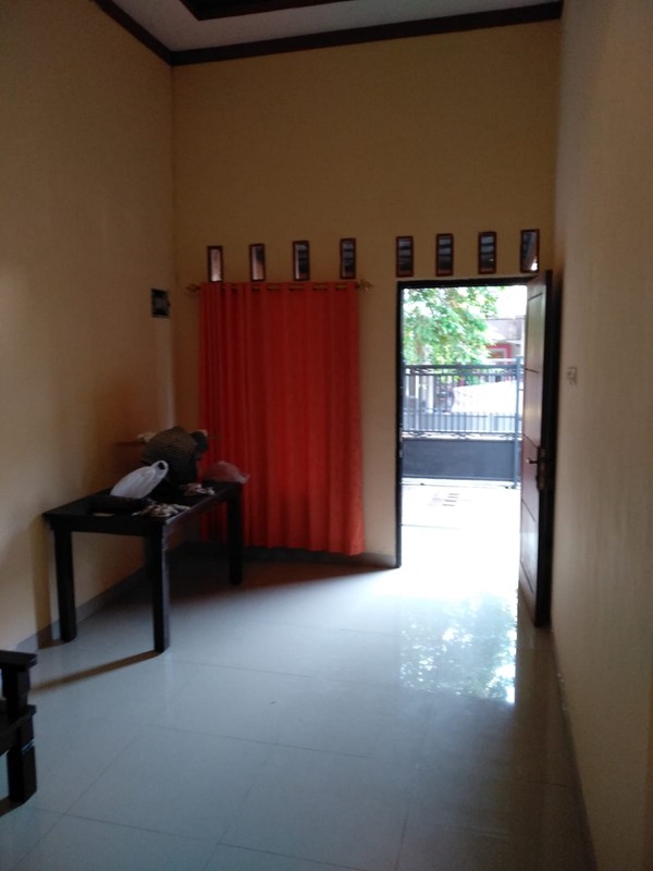 Rumah Sunter 1.5 Lantai