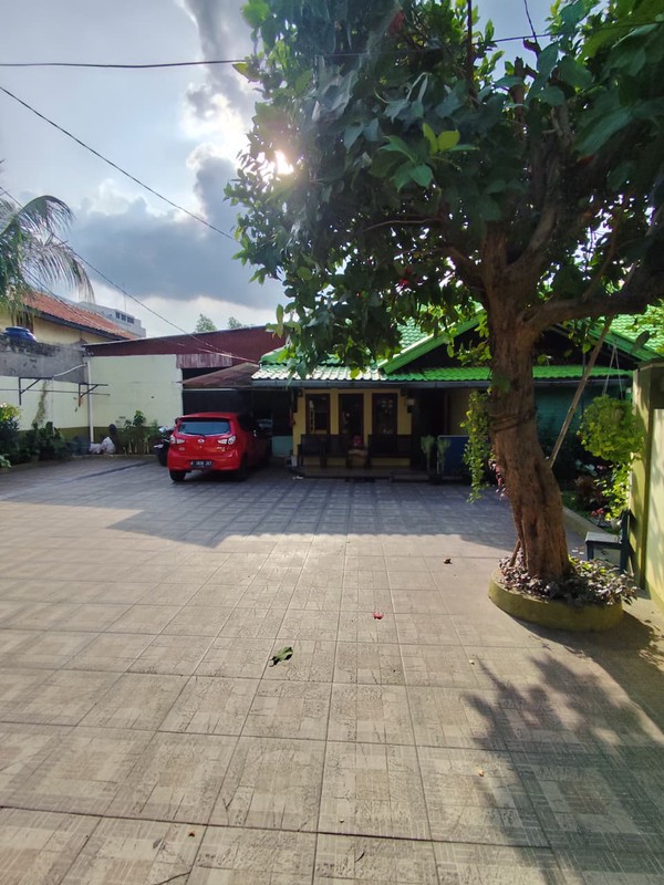 Rumah dan pavilion Jalan Joe M Kahfi 2 Ciganjur Jagakarsa Jakarta Selatan cocok untuk klinik praktik konseling