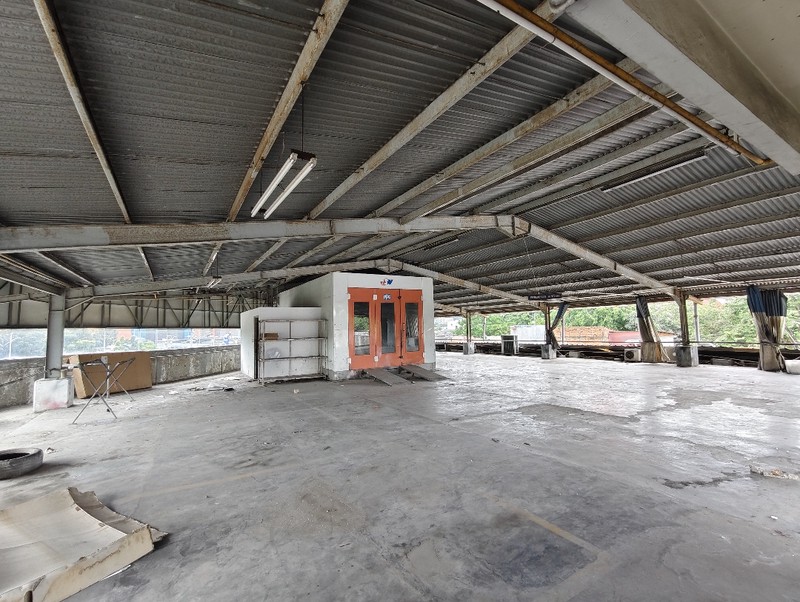 Gedung Komersial ex Showroom Cocok untuk Kantor di Sawah Besar Jakarta Pusat