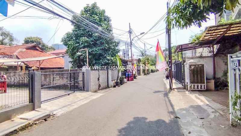 Dijual Rumah Hitung Tanah di Jl. KH. Mahmud IV, Pancoran