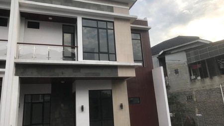 Rumah Baru Siap Huni Bintaro Paradiso 5 Menit Cluster Kuricang KRL Pondok Ranji 2 Lantai