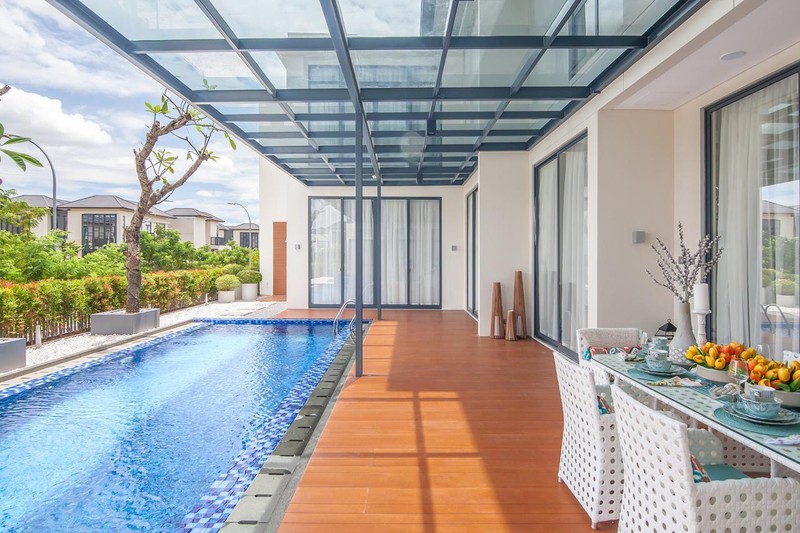 HIGH END HOUSE at NAVAPARK BSD CITY, jalan Boulevard, depan taman