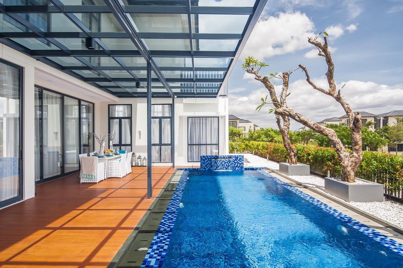 HIGH END HOUSE at NAVAPARK BSD CITY, jalan Boulevard, depan taman