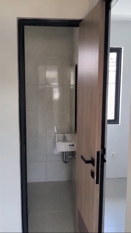 Termurah. Rumah Modern Park Serpong cluster XYZ Trail, dekat Gading Serpong.. 