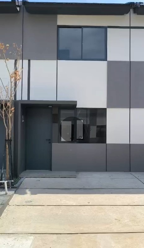 Termurah. Rumah Modern Park Serpong cluster XYZ Trail, dekat Gading Serpong.. 