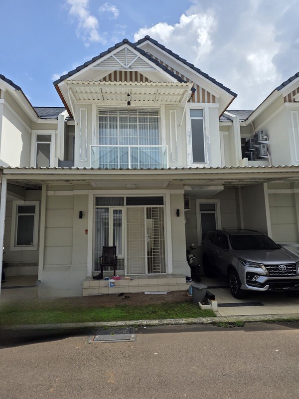 Flash Sale. Rumah bagus Lavon cluster Grandura, Kab Tangerang