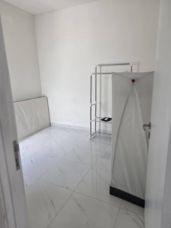 Flash Sale. Rumah bagus Lavon cluster Grandura, Kab Tangerang