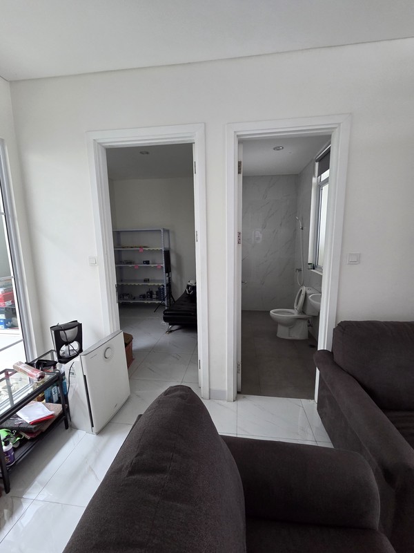 Flash Sale. Rumah bagus Lavon cluster Grandura, Kab Tangerang