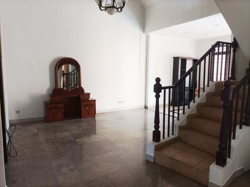 Flash Sale. Rumah besar & luas di Giri Loka 2, BSD