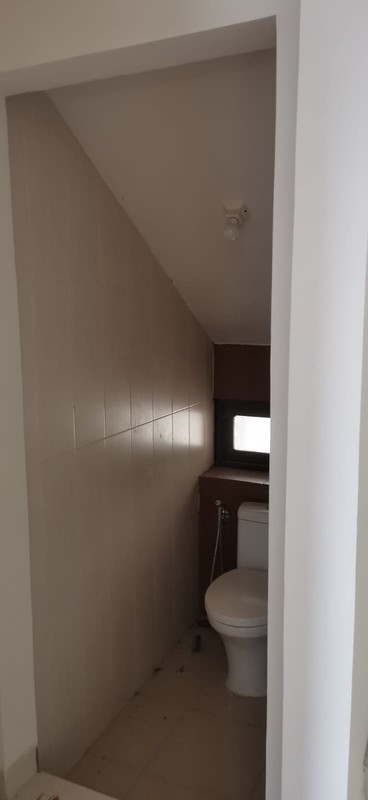 Flash Sale. Rumah modern Eminent Prestigia, BSD