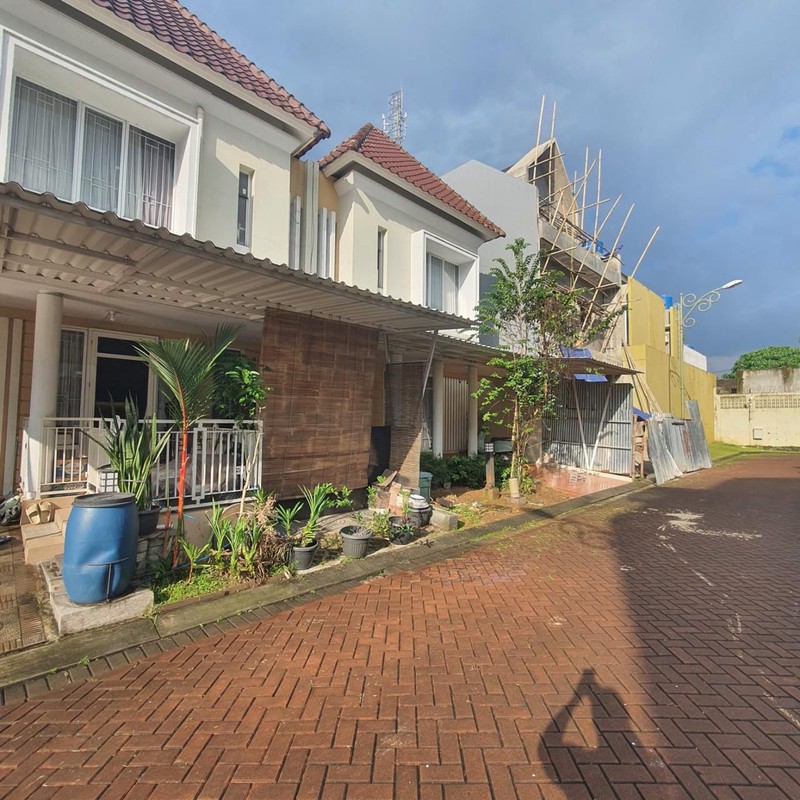 Atlanta Village, Gading Serpong. Rumah modern dekat mal SMS