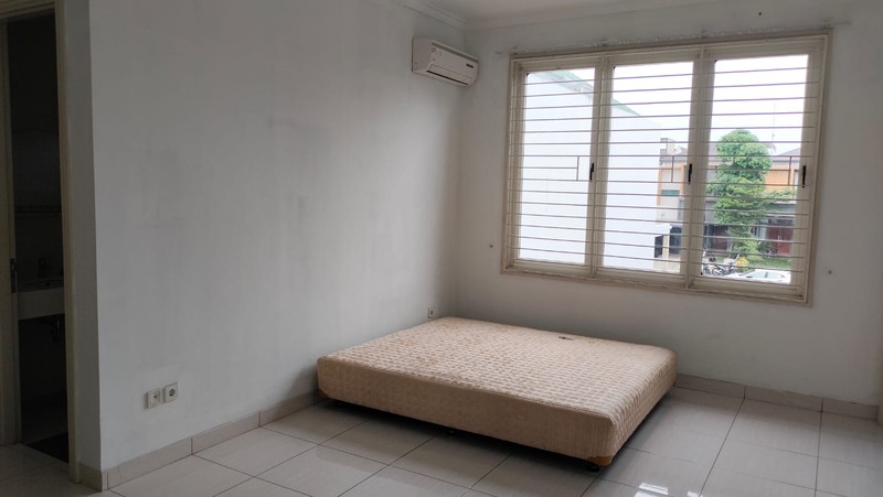 Sutera Renata Alba, Alam Sutera. Rumah mewah jarang ada. 