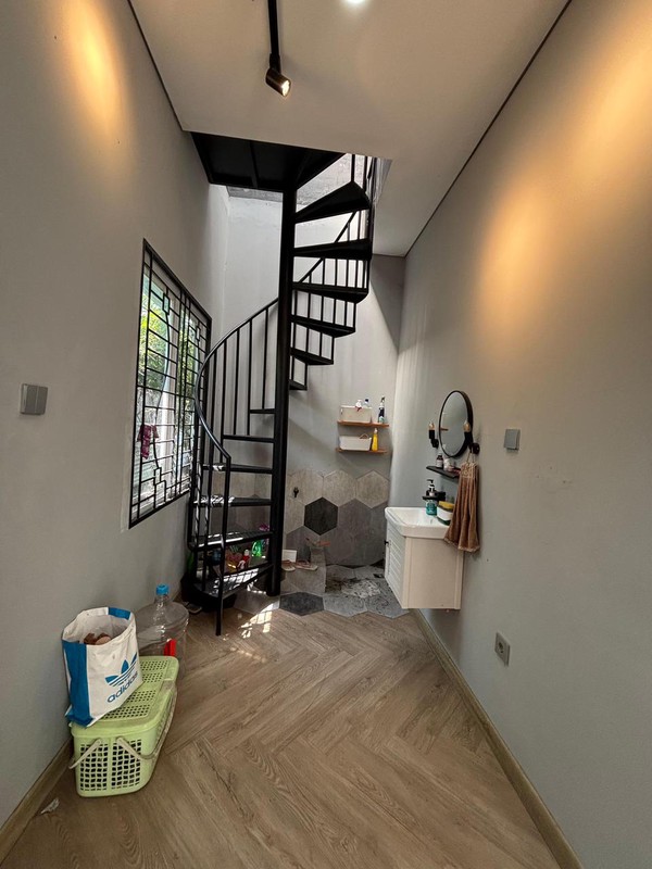 Rumah Cantik 2 Lantai Modern Industrial Custer The View Serpong Jaya