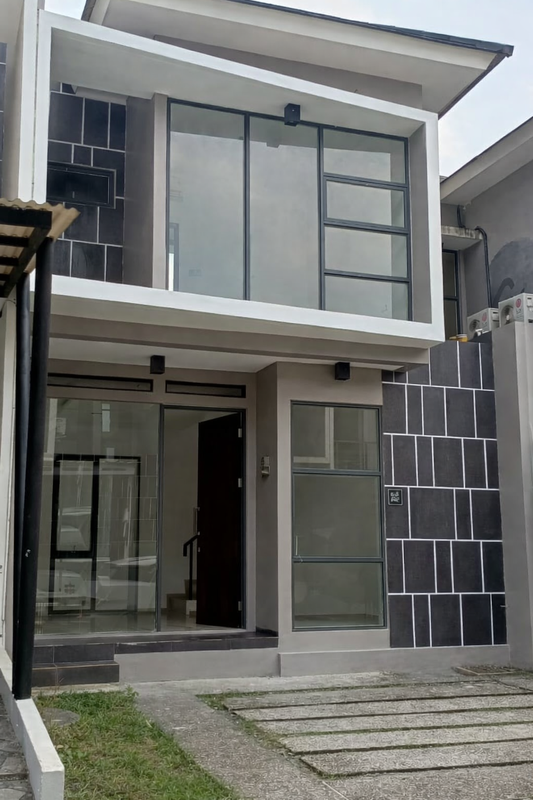 Rumah 2 Lantai Golden Park 2 Cisauk Tangerang