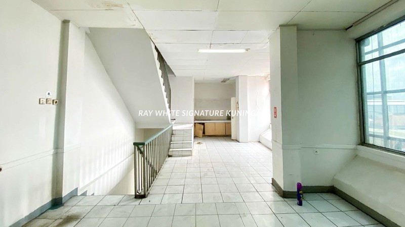 Dijual Ruko 3,5 Lantai Posisi Hook di Jakarta Selatan