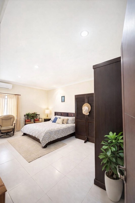 Rumah Hook Cluster di Cirendue dengan Lingkungan yang Asri