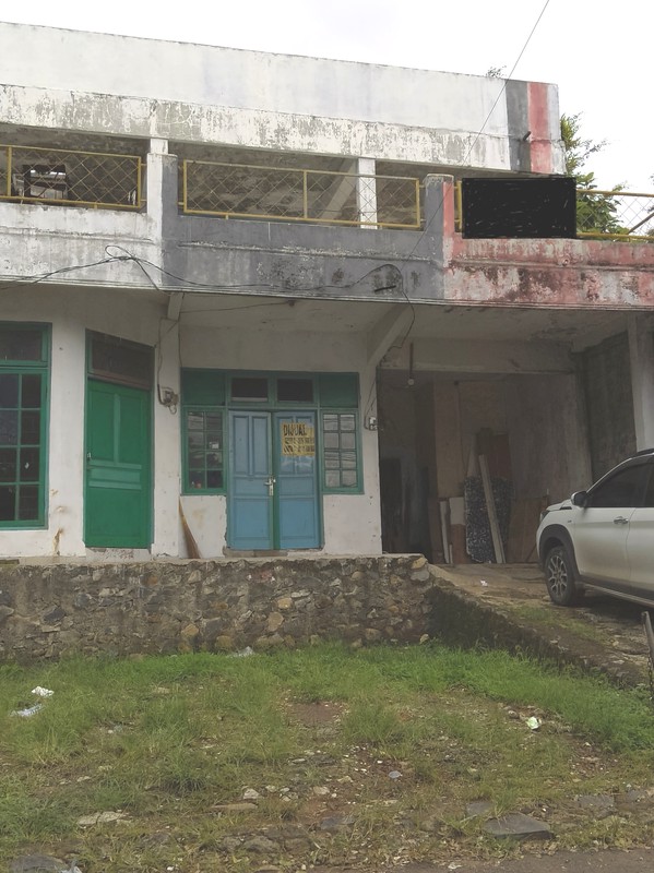 Dijual Rumah Hitung Tanah Lokasi Strategis di Kramat Jati Jakarta Timur