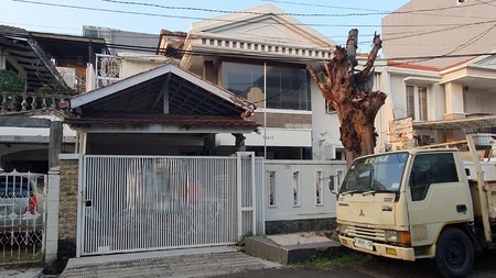 Rumah tua Janur Kuning Residences, Kelapa Gading