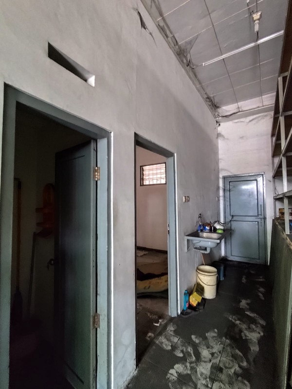 Disewakan Ruko Strategis 2 Lantai di Area Sorogan Lokasi Premium Dekat Pasar Gamping & PMI, Banyuraden, Gamping, Sleman