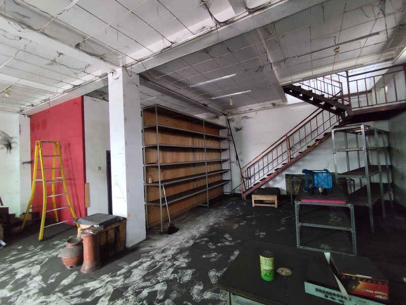 Disewakan Ruko Strategis 2 Lantai di Area Sorogan Lokasi Premium Dekat Pasar Gamping & PMI, Banyuraden, Gamping, Sleman