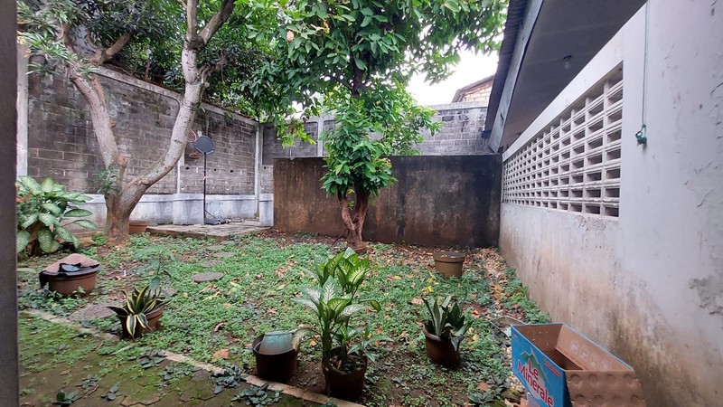 Rumah Luas Strategis, Lt.475, Area Jl Veteran Bintaro, Near Gatte Tol JORR