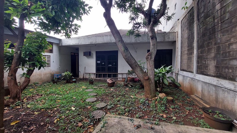 Rumah Luas Strategis, Lt.475, Area Jl Veteran Bintaro, Near Gatte Tol JORR