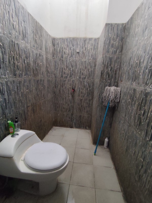 Disewakan Ruko Strategis 2 Lantai di Jl. Palagan Km 6.5 Cocok untuk Kantor & Usaha, Sariharjo, Ngaglik, Sleman