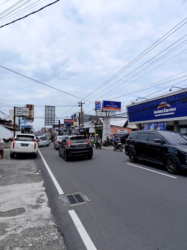 Disewakan Ruko Strategis 2 Lantai di Jl. Palagan Km 6.5 Cocok untuk Kantor & Usaha, Sariharjo, Ngaglik, Sleman