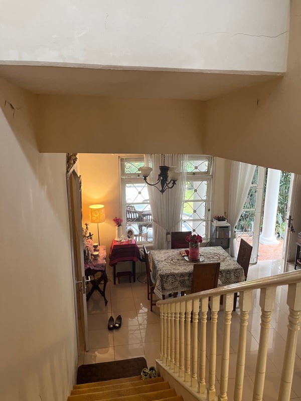 Rumah Elegan Sangat Terawat, sangat Langka! Legalitas SHM aman di Sentul City, Sekali lihat pasti jatuh cinta