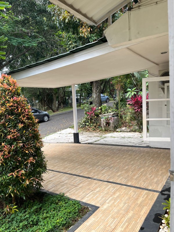 Rumah Elegan Sangat Terawat, sangat Langka! Legalitas SHM aman di Sentul City, Sekali lihat pasti jatuh cinta