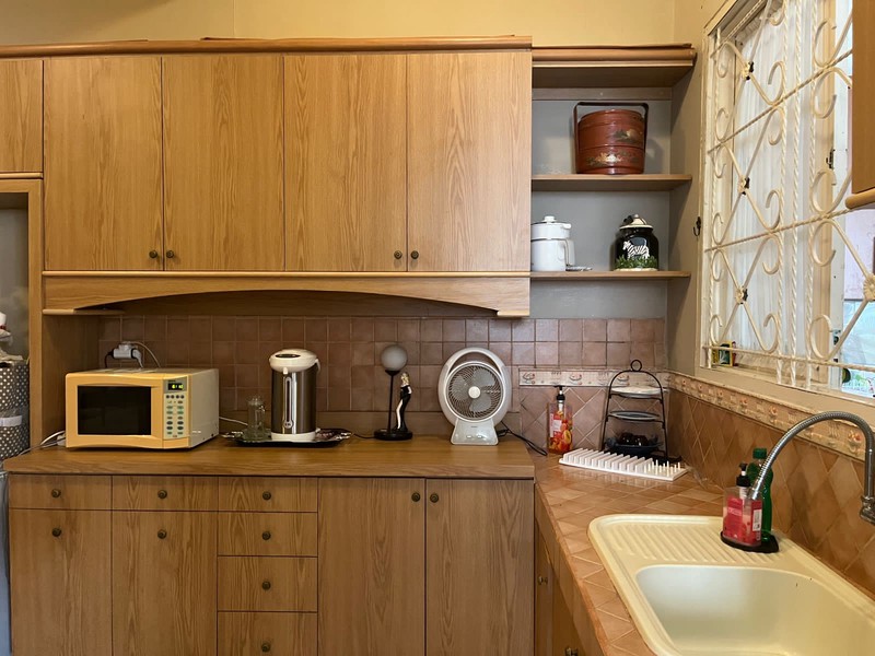 Rumah Elegan Sangat Terawat, sangat Langka! Legalitas SHM aman di Sentul City, Sekali lihat pasti jatuh cinta