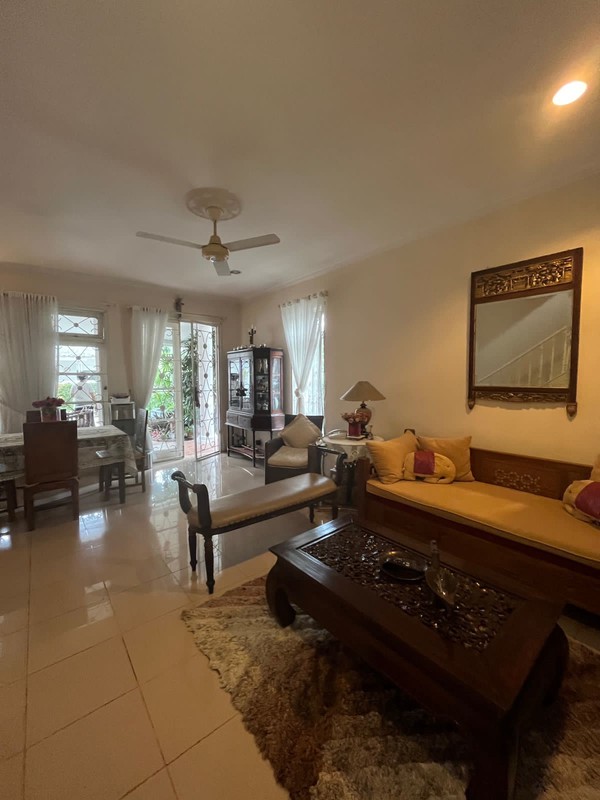 Rumah Elegan Sangat Terawat, sangat Langka! Legalitas SHM aman di Sentul City, Sekali lihat pasti jatuh cinta