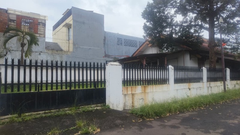 Dijual Rumah dihitung Tanah Kavling di MegaCinere - Strategis dan aman