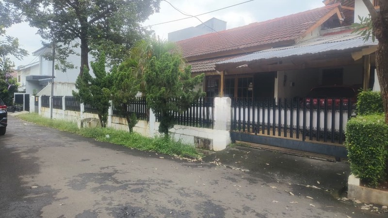 Dijual Rumah dihitung Tanah Kavling di MegaCinere - Strategis dan aman