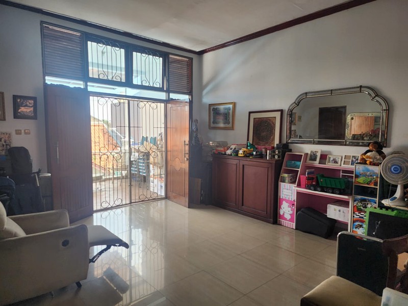 Di Jual Rumah 2 LT  Di Cinere  Siap Huni - Kondisi Bagus dan STRATEGI