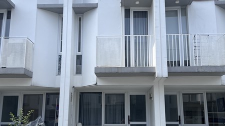 Dijual Rumah Cantik Cluster Myza Dekat AEON BSD City Harga 1 M-an