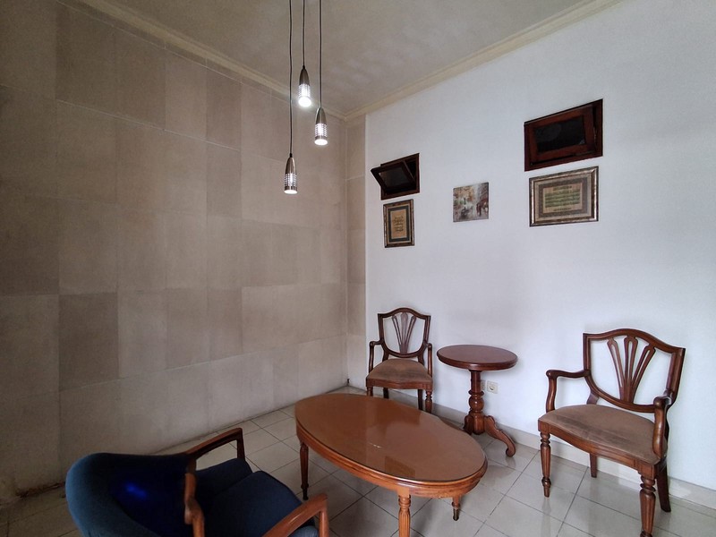 Di Jual Rumah 2 LT  Di Lebak Bulus  Siap Huni - Kondisi Bagus