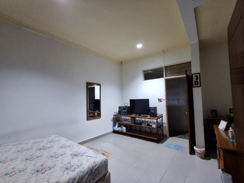 Di Jual Rumah 2 LT  Di Lebak Bulus  Siap Huni - Kondisi Bagus