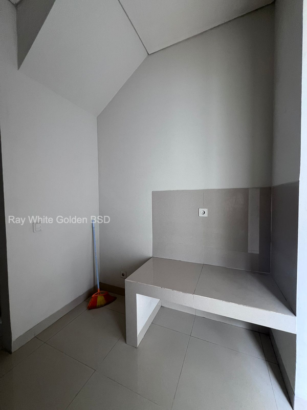 Disewa Rumah Lokasi Tengah Kota BSD City The Eminent Prestigia Dekat AEON BSD City