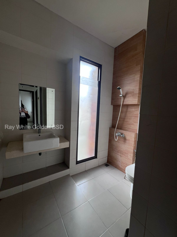 Disewa Rumah Lokasi Tengah Kota BSD City The Eminent Prestigia Dekat AEON BSD City
