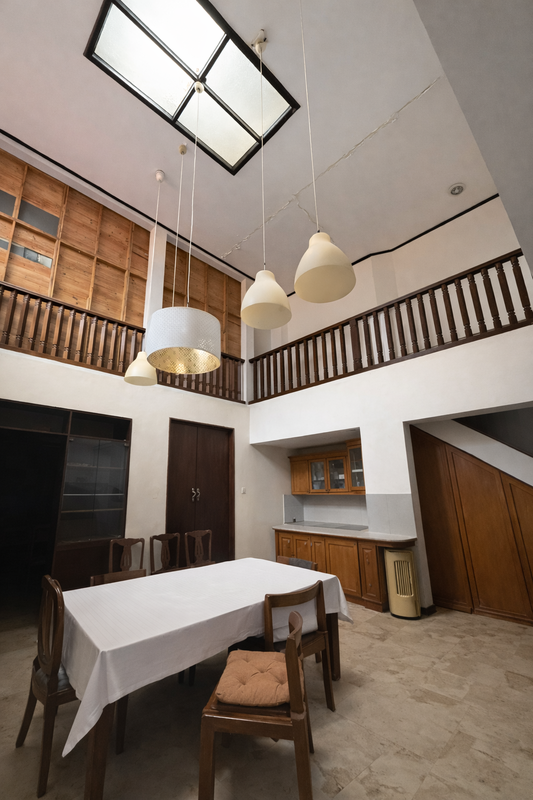 Rumah Kos Aktif di Kebon Jeruk Dijual di Bawah Harga Pasar, Investasi Langka