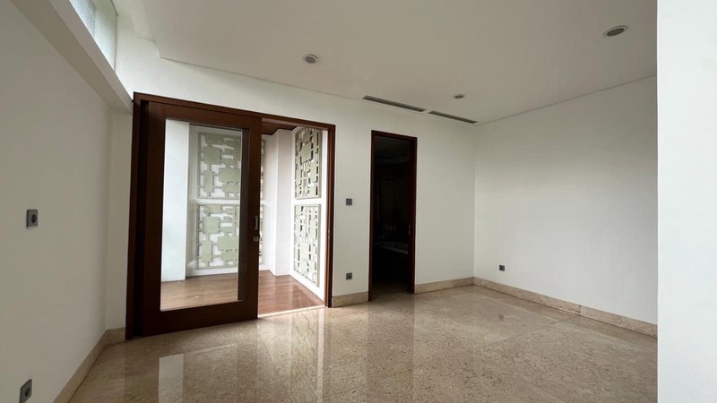 Rumah for Sale in Jakarta Selatan, DKI Jakarta Rumah Baru Modern Tropical Minimalis