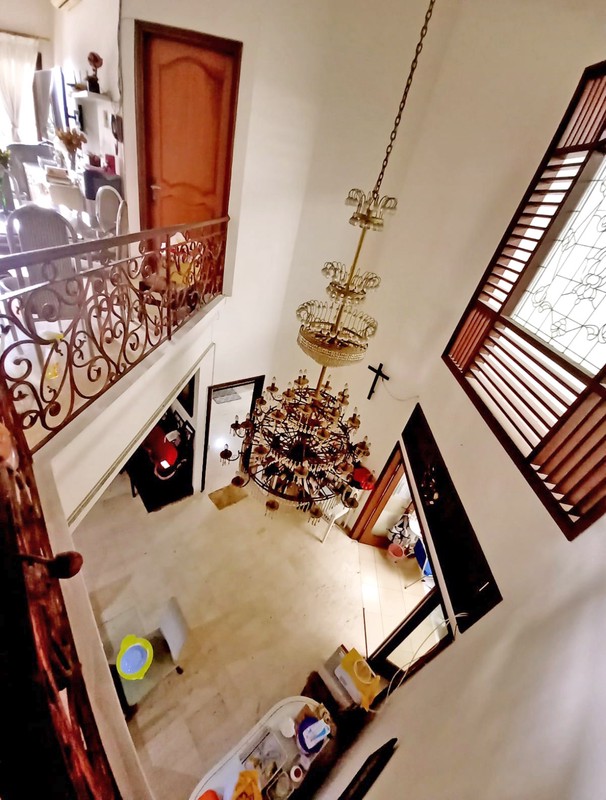 Rumah Hoek Bintaro Pesanggrahan Siap Huni Dekat MRT Lebak Bulus dan Tol Veteran Jaksel