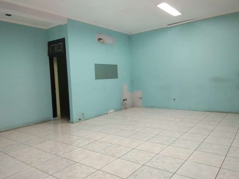 Rumah Siap Huni di Kawasan Duren Sawit Untuk Keluarga Besar atau Usaha Penginapan (Guest House)